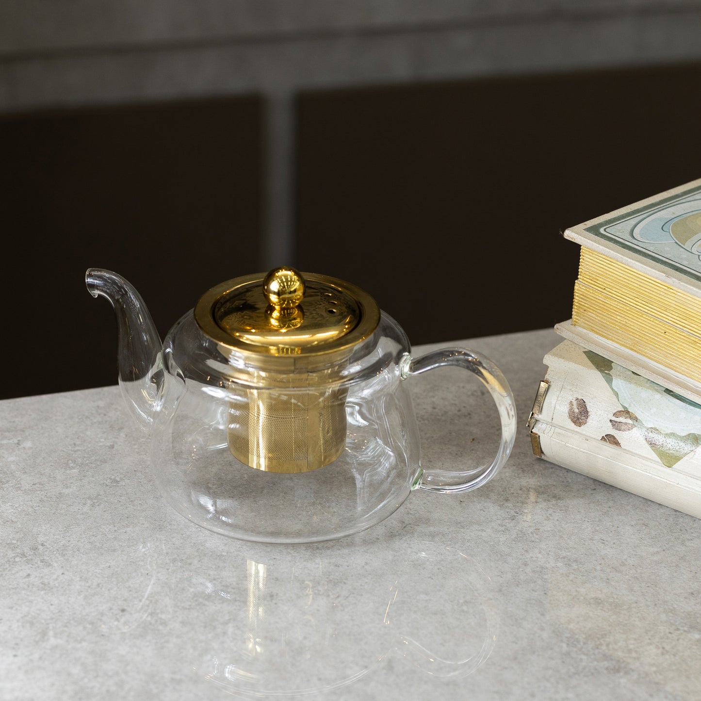 Chaleira com Infusor Dourado